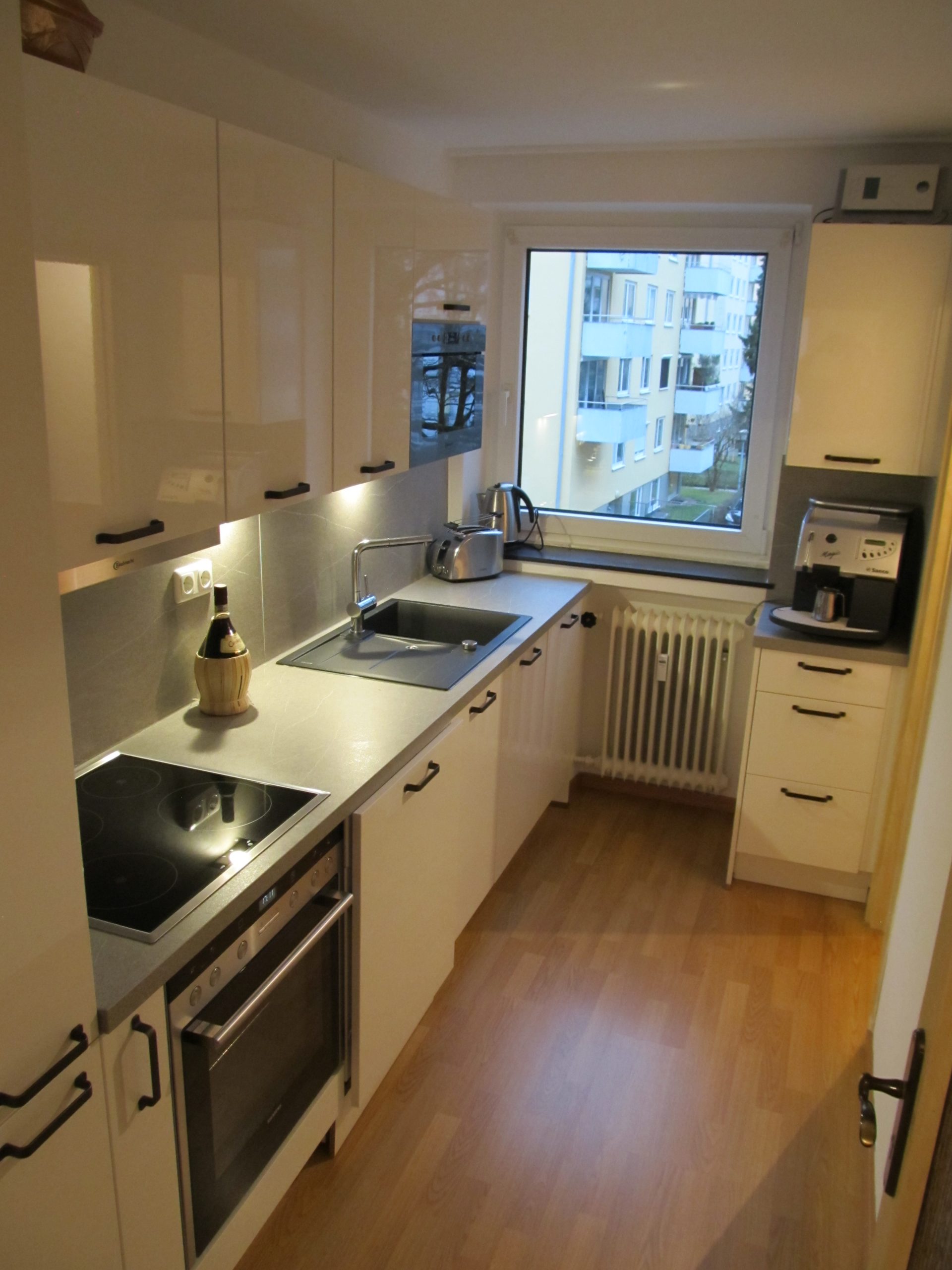 Leider bereits vermietet: Helle, ruhig ausgerichtete und vollständig möblierte 2-Zimmer-Wohnung in top Schwabinger Innenstadtlage (direkt neben Luitpolt- und Olympiapark)